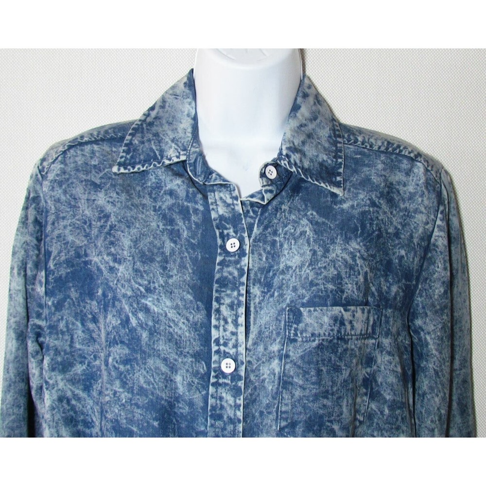 Fifteen Twenty Women's Tencel Denim Distressed Shirt Raw Hem Size medium